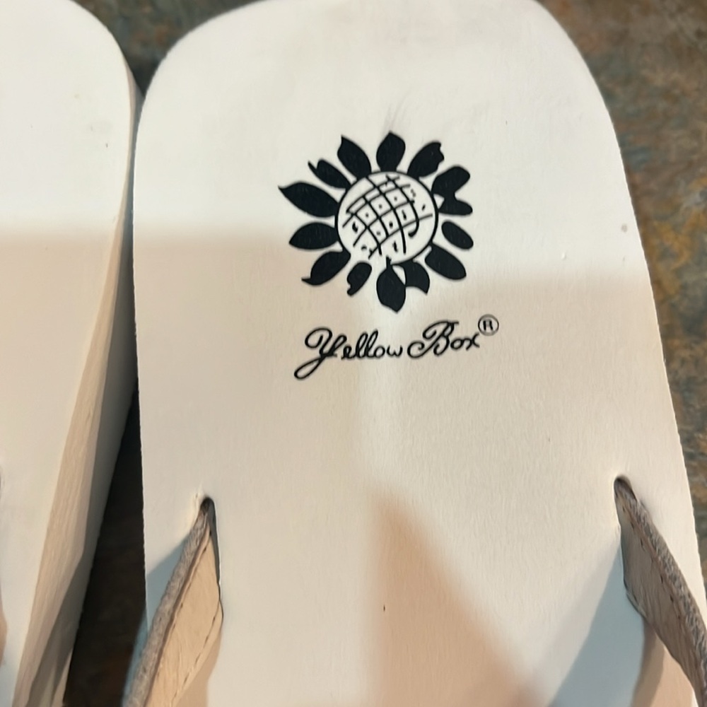 Yellow Box flip-flops, size 11 with rhinestones - Picture 3 of 6